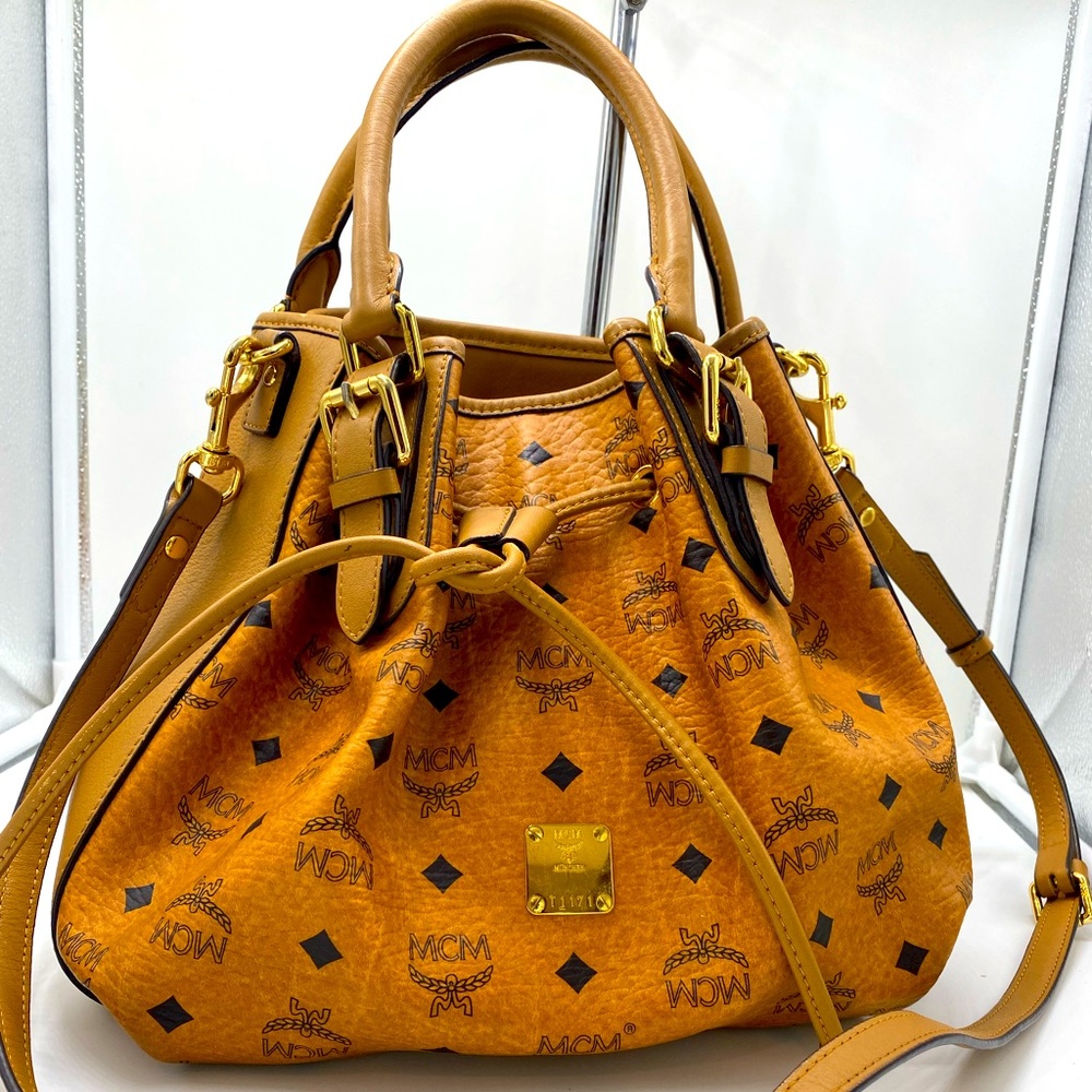 ❌SOLD❌Auth MCM Visetos Drawstring